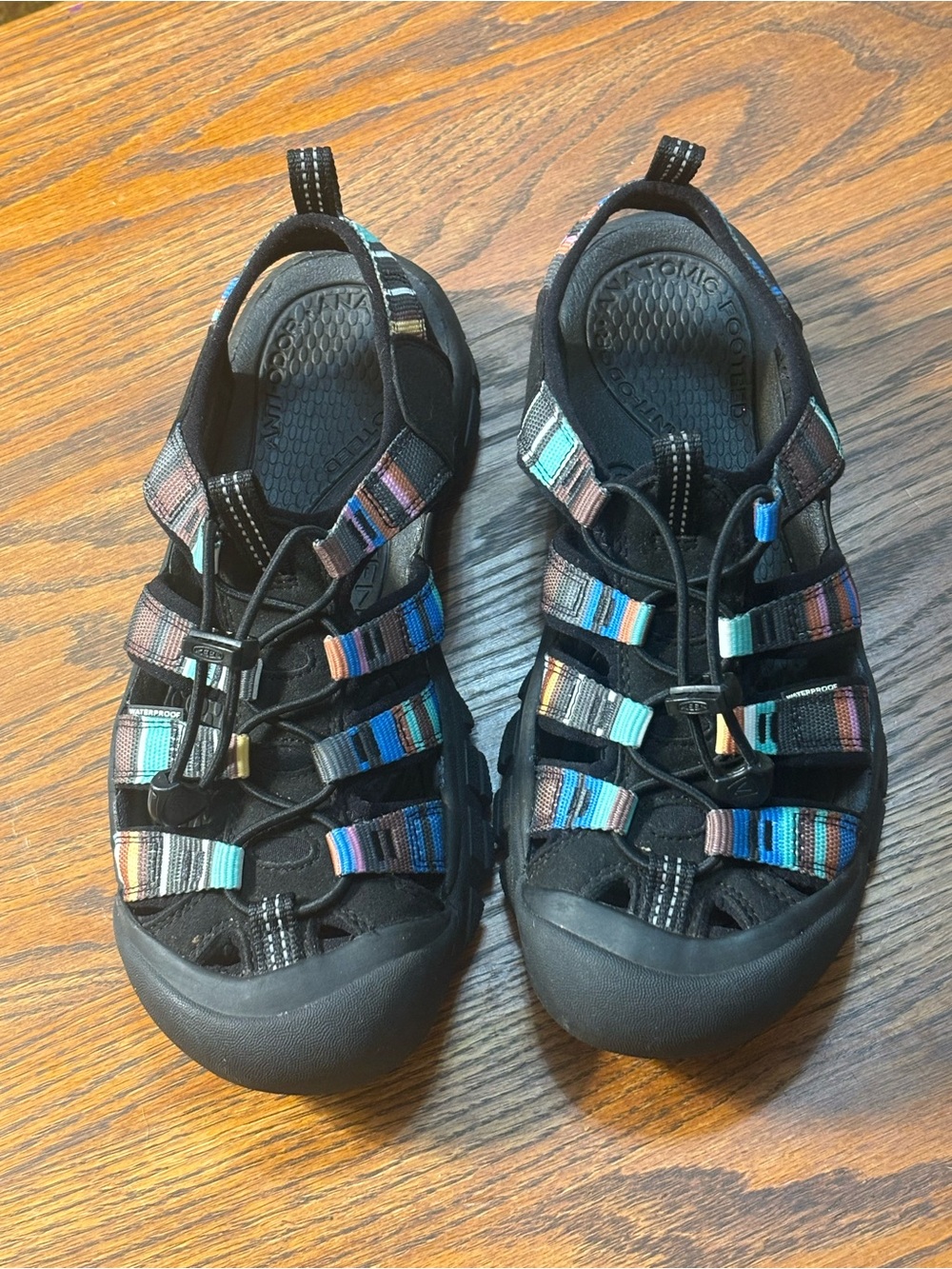 Keen  Waterproof , Striped Sandals With Toe Guard. Hiking, Walking Woman’s Sz 8